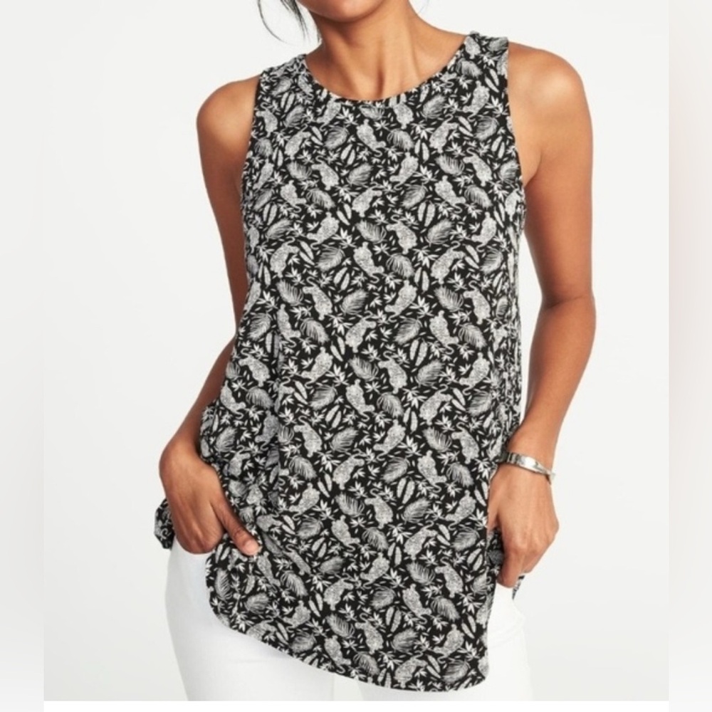 Old Navy Black White Luxe Tiger Leaf Print Soft Sleeveless Swing Tank Top